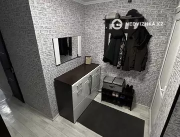 3-комнатная квартира, этаж 6 из 9, 54 м²