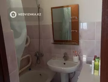 2-комнатная квартира, этаж 2 из 2, 45 м²