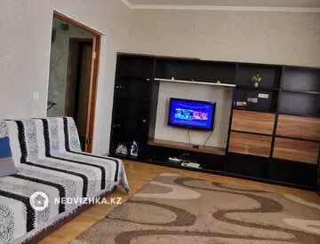 2-комнатная квартира, этаж 5 из 5, 70 м², посуточно