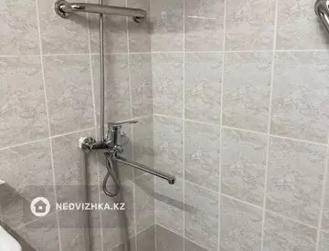 2-комнатная квартира, этаж 3 из 3, 47 м², на длительный срок