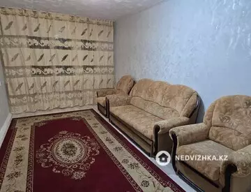 2-комнатная квартира, этаж 2 из 5, 60 м², на длительный срок