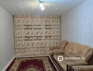 2-комнатная квартира, этаж 2 из 5, 60 м², на длительный срок