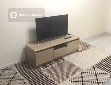 1-комнатная квартира, этаж 3 из 9, 38 м²