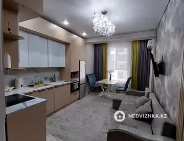 2-комнатная квартира, этаж 6 из 13, 51 м², посуточно