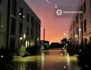 2-комнатная квартира, этаж 2 из 3, 53 м²