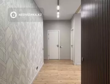 3-комнатная квартира, этаж 4 из 16, 93 м²