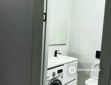 2-комнатная квартира, этаж 10 из 12, 42 м²