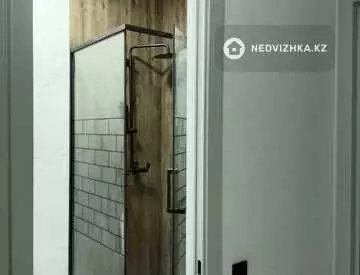 2-комнатная квартира, этаж 10 из 12, 42 м²