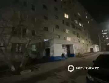 3-комнатная квартира, этаж 9 из 9, 64 м²