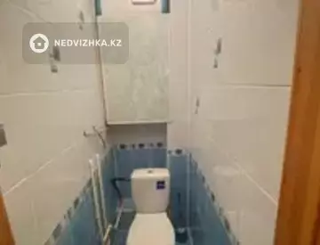 3-комнатная квартира, этаж 9 из 9, 64 м²