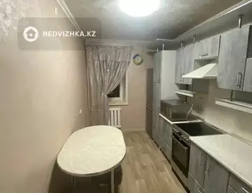 3-комнатная квартира, этаж 9 из 9, 64 м²