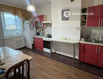 2-комнатная квартира, этаж 3 из 12, 60 м²
