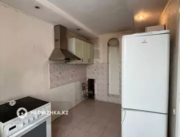 3-комнатная квартира, этаж 6 из 9, 63 м²