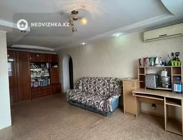 3-комнатная квартира, этаж 6 из 9, 63 м²