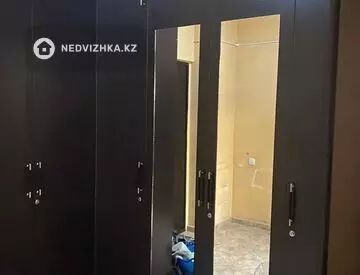 4-комнатная квартира, этаж 12 из 19, 150 м², На длительный срок