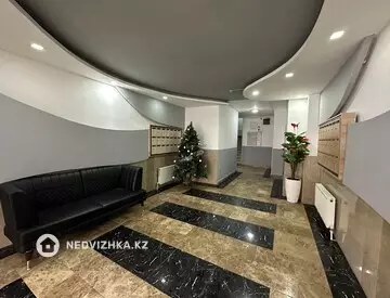 2-комнатная квартира, этаж 10 из 10, 66 м²