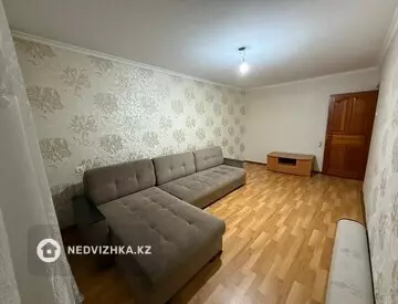 2-комнатная квартира, этаж 3 из 5, 47 м²