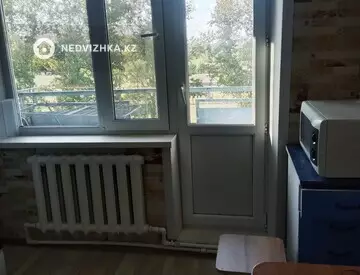 2-комнатная квартира, этаж 3 из 5, 54 м², на длительный срок