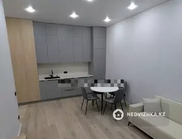 2-комнатная квартира, этаж 4 из 12, 42 м²