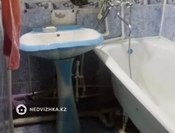 2-комнатная квартира, этаж 1 из 5, 42 м², посуточно