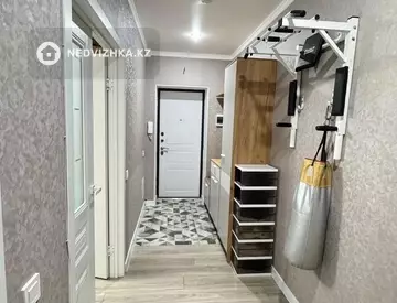 2-комнатная квартира, этаж 8 из 10, 55 м²