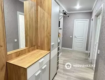 2-комнатная квартира, этаж 8 из 10, 55 м²
