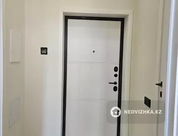 1-комнатная квартира, этаж 9 из 12, 34 м²