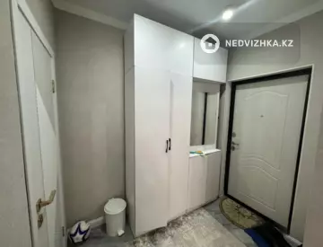 2-комнатная квартира, этаж 2 из 9, 38 м²