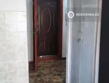 2-комнатная квартира, этаж 3 из 5, 55 м², на длительный срок