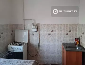 2-комнатная квартира, этаж 3 из 5, 55 м², на длительный срок