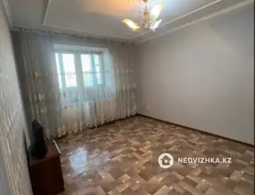 1-комнатная квартира, этаж 7 из 18, 36 м²