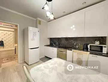 3-комнатная квартира, этаж 3 из 8, 75 м²