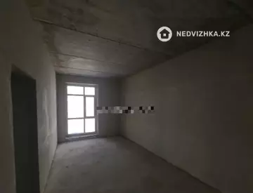 3-комнатная квартира, этаж 9 из 12, 77 м²