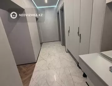 3-комнатная квартира, этаж 6 из 12, 111 м²