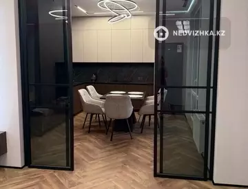 3-комнатная квартира, этаж 6 из 12, 111 м²