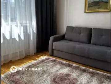 4-комнатная квартира, этаж 2 из 10, 122 м²