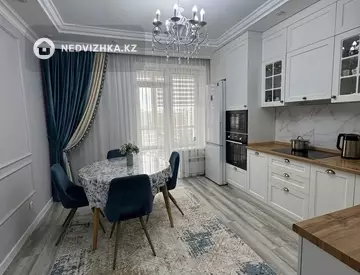 2-комнатная квартира, этаж 8 из 8, 65 м²