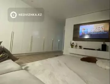 2-комнатная квартира, этаж 4 из 7, 71 м²