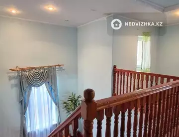 4-комнатный дом, 10 соток, 234 м²