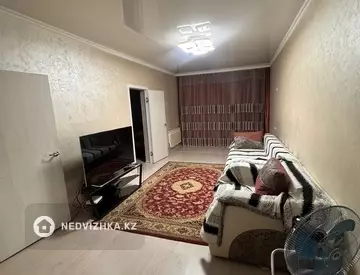 3-комнатная квартира, этаж 12 из 12, 74 м², на длительный срок