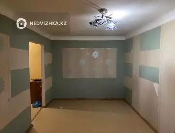 2-комнатная квартира, этаж 3 из 3, 48 м²