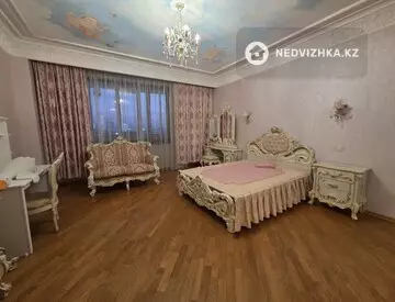 3-комнатная квартира, этаж 4 из 9, 104 м², на длительный срок