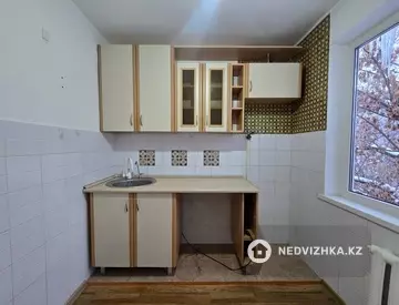 3-комнатная квартира, этаж 4 из 4, 58 м²