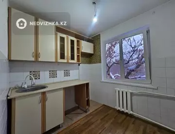 3-комнатная квартира, этаж 4 из 4, 58 м²