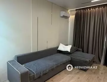 3-комнатная квартира, этаж 1 из 12, 80 м²