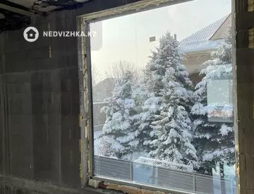 4-комнатный дом, 4 соток, 210 м²