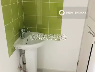 Торговое помещение, этаж 1 из 9, 42 м²