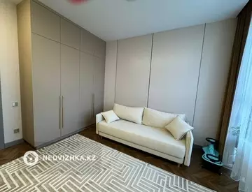 3-комнатная квартира, этаж 20 из 20, 100 м²