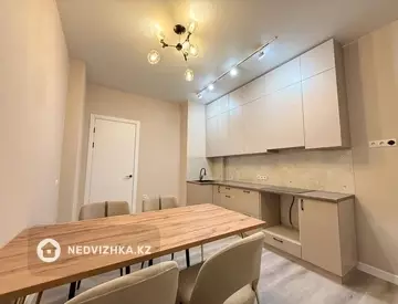 2-комнатная квартира, этаж 7 из 12, 67 м²