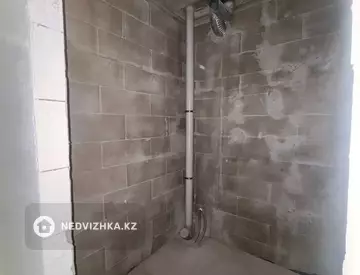 3-комнатная квартира, этаж 2 из 12, 87 м²